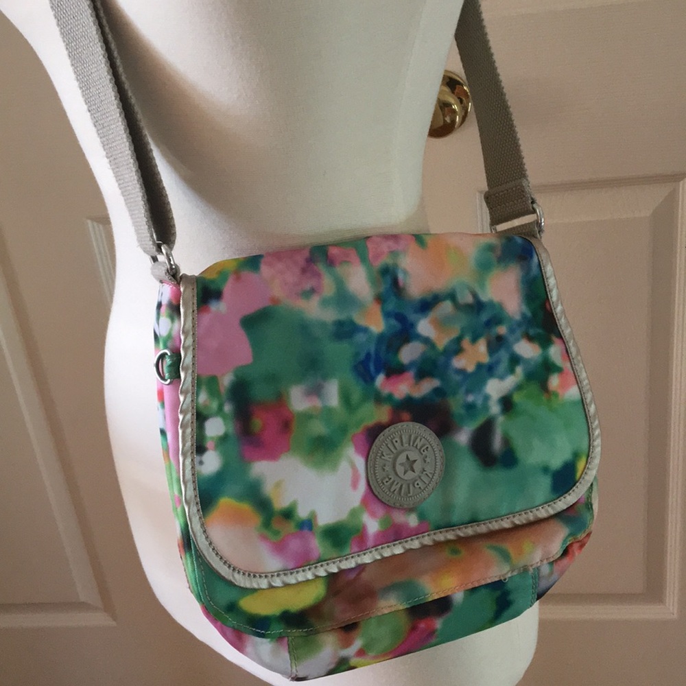 Large crossbody bag